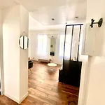 Grand T2 En Rez De Chaussée Avec Grande Terrasse Proche Du Centre Tramway à 2 Mn Apartamento
